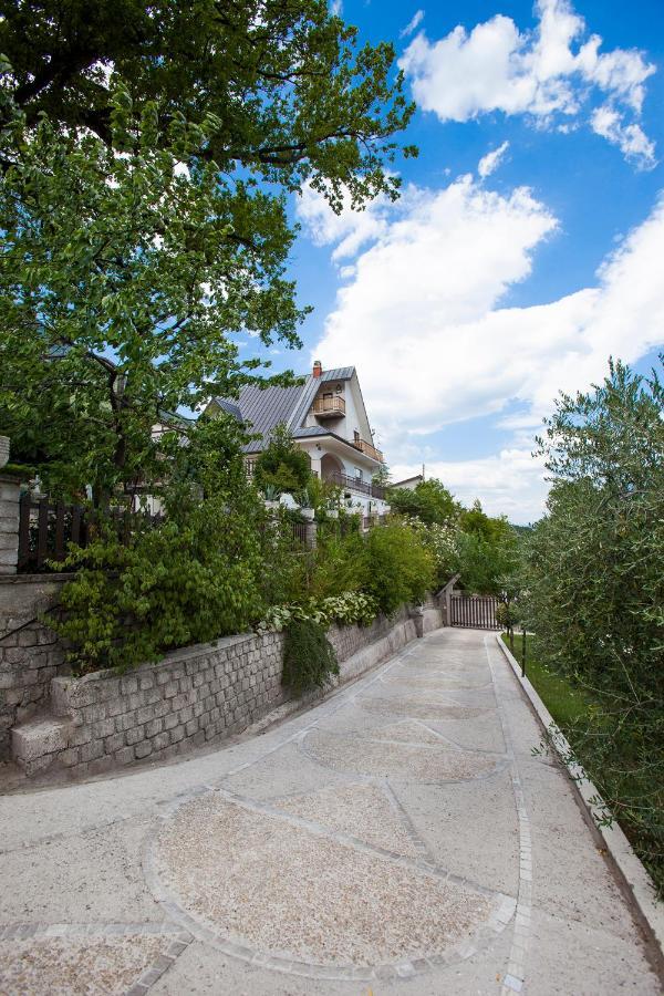Villa Attilio Balsorano Vecchio ภายนอก รูปภาพ