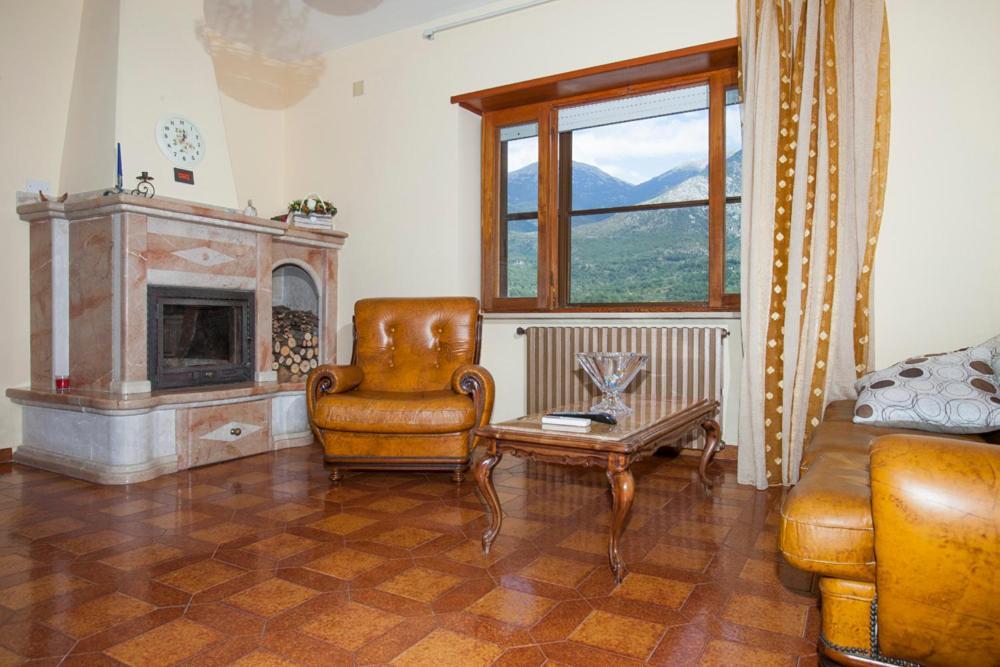 Villa Attilio Balsorano Vecchio ภายนอก รูปภาพ