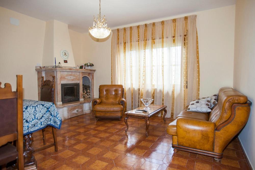 Villa Attilio Balsorano Vecchio ภายนอก รูปภาพ